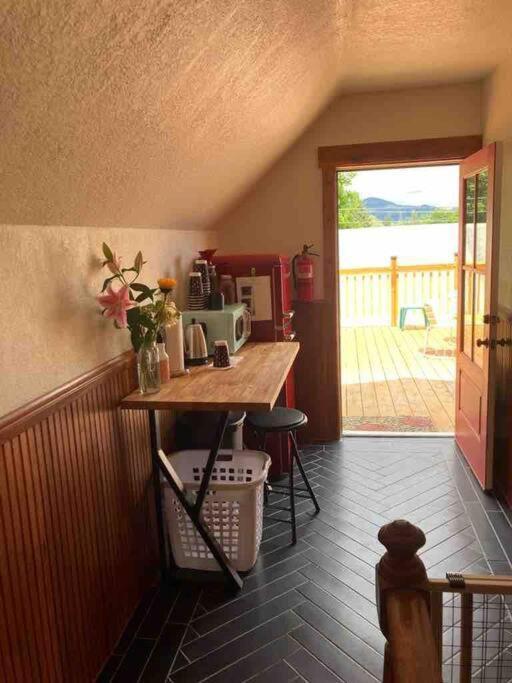 Victorian Guest Getaway-20Mins To Glacier National Park-10Mins To Airport! Колумбия-Фолс Экстерьер фото