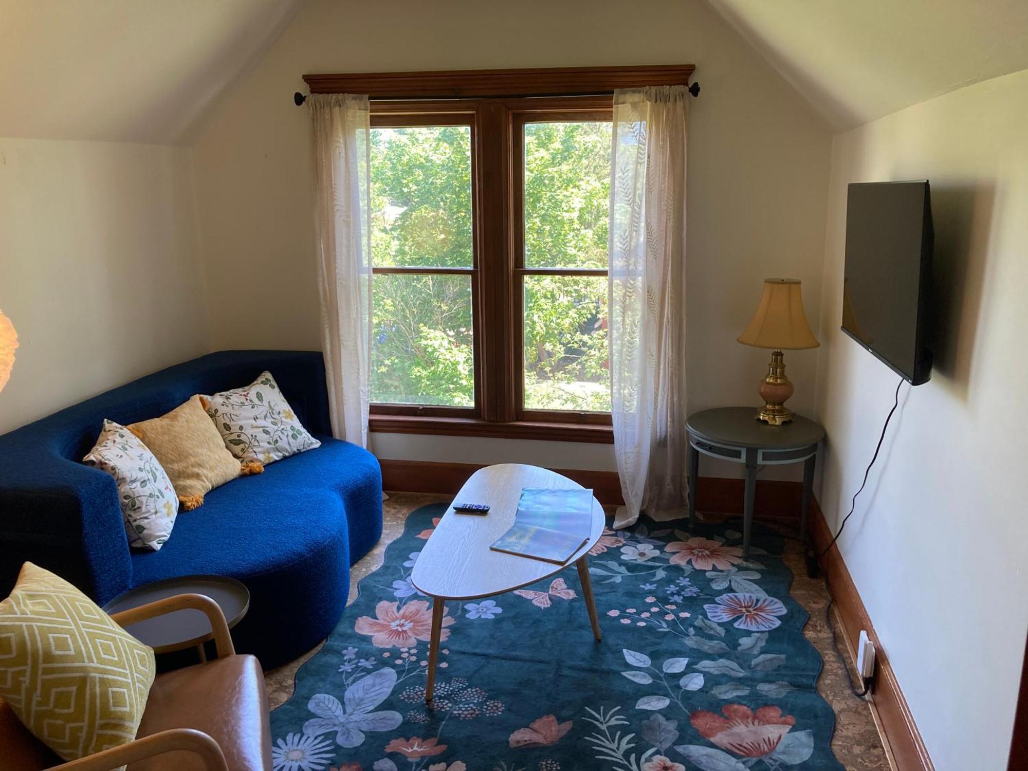 Victorian Guest Getaway-20Mins To Glacier National Park-10Mins To Airport! Колумбия-Фолс Экстерьер фото