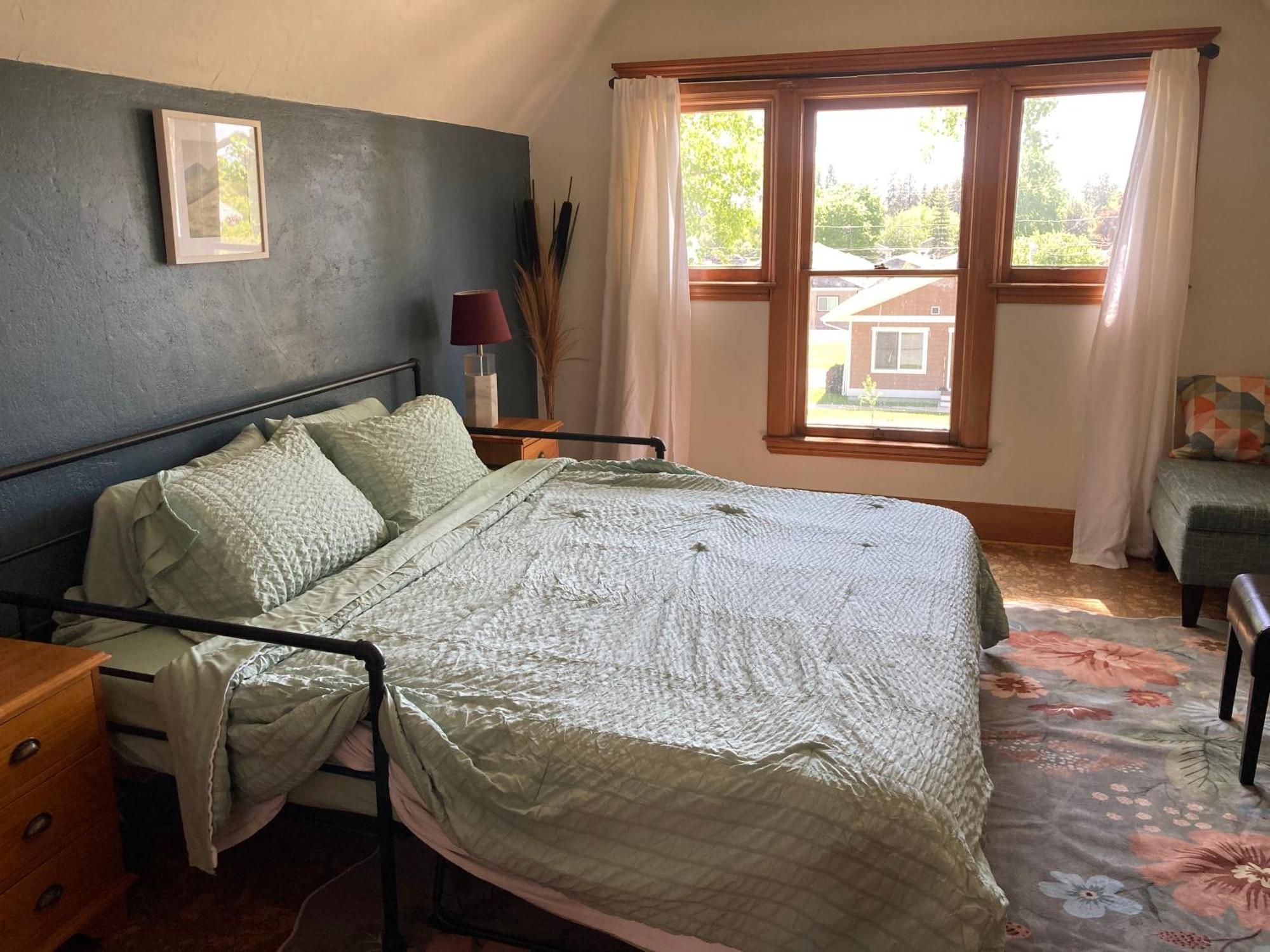Victorian Guest Getaway-20Mins To Glacier National Park-10Mins To Airport! Колумбия-Фолс Экстерьер фото
