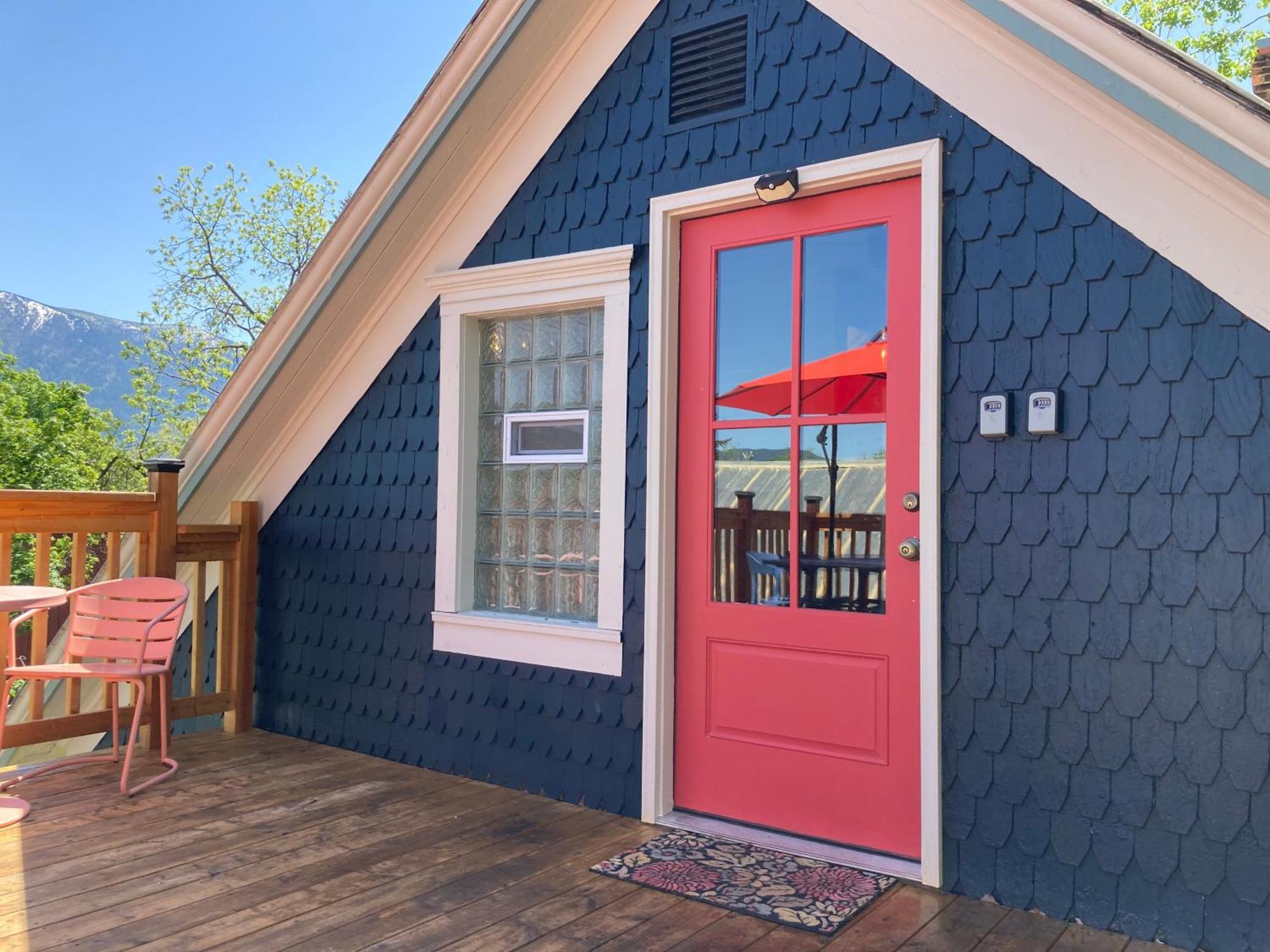 Victorian Guest Getaway-20Mins To Glacier National Park-10Mins To Airport! Колумбия-Фолс Экстерьер фото